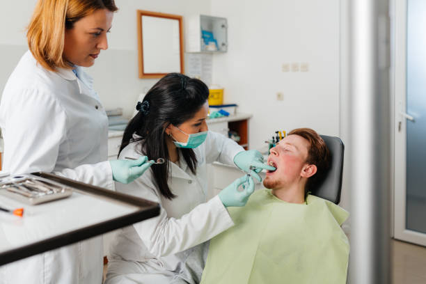 Best Emergency Root Canal Treatment in Lake Of The Woods, IL